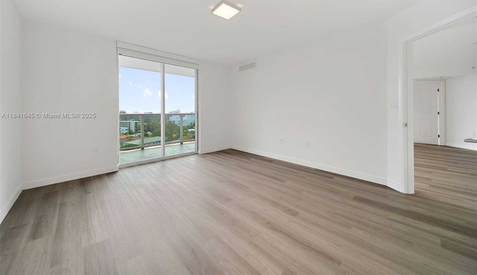 Small Image of 1500 BAY RD #M-1014, Miami Beach Number 25