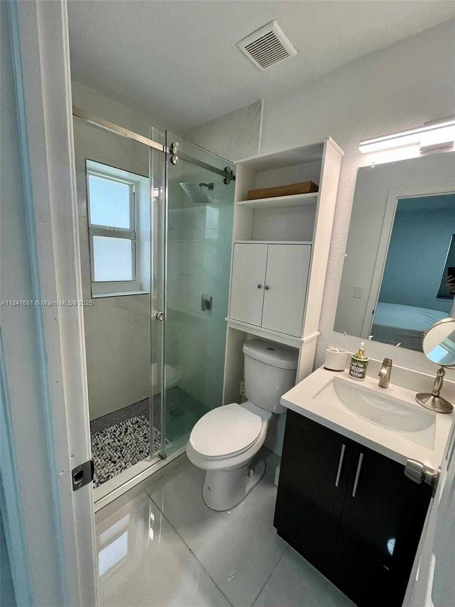 Small Image of 1172 NORTH EAST 160TH TER, North Miami Beach Number 12