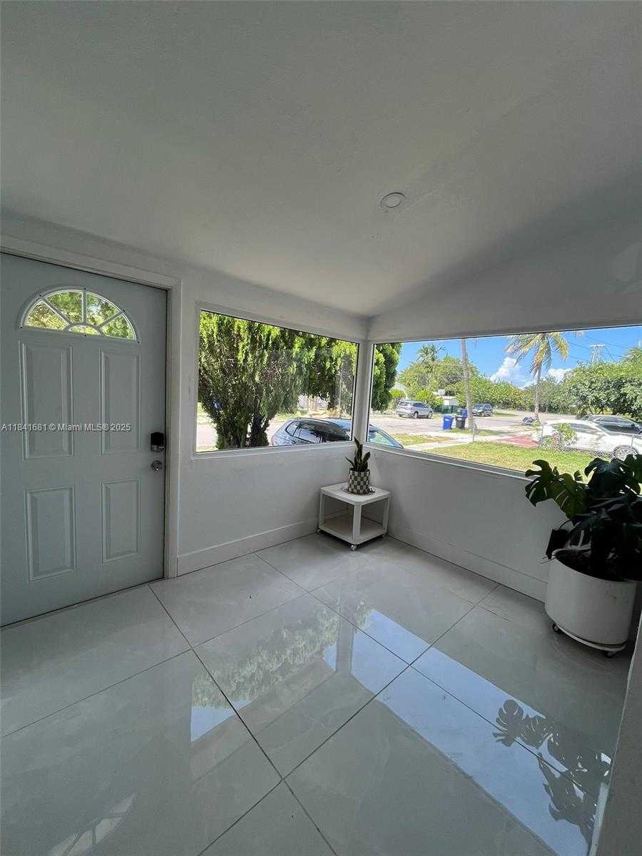 Small Image of 1172 NORTH EAST 160TH TER, North Miami Beach Number 14