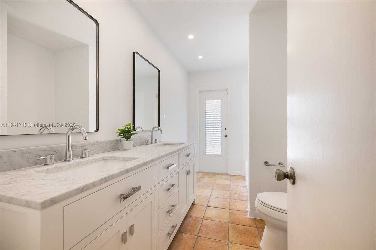 Small Image of 11651 SOUTH WEST 72ND PL, Pinecrest Number 18