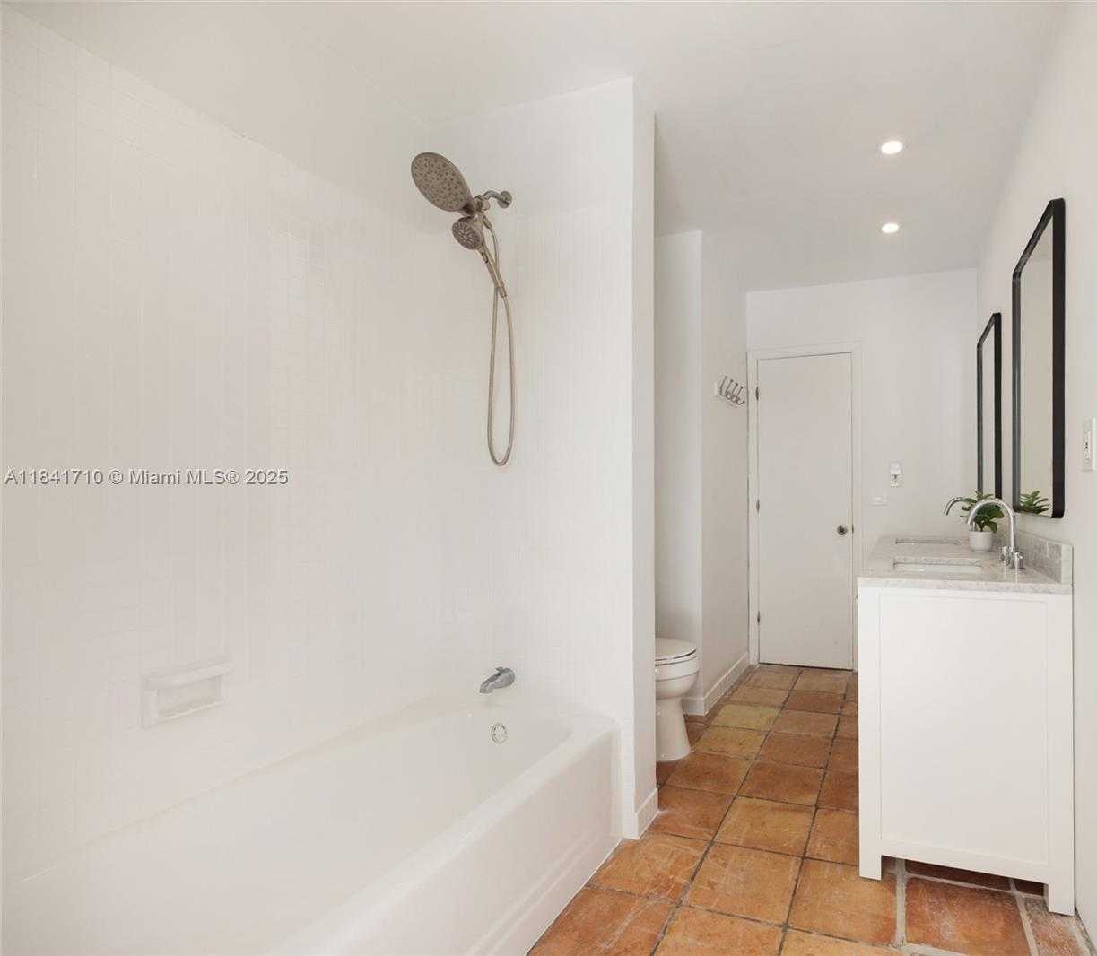 Small Image of 11651 SOUTH WEST 72ND PL, Pinecrest Number 19
