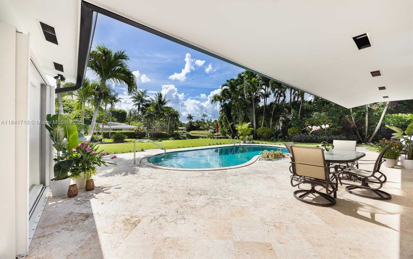 Small Image of 11651 SOUTH WEST 72ND PL, Pinecrest Number 21