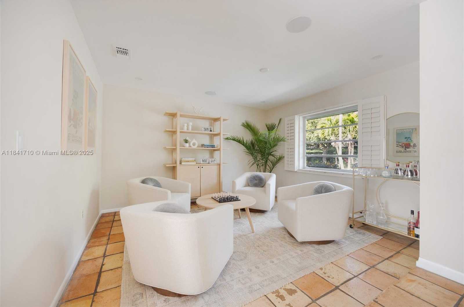 Small Image of 11651 SOUTH WEST 72ND PL, Pinecrest Number 3