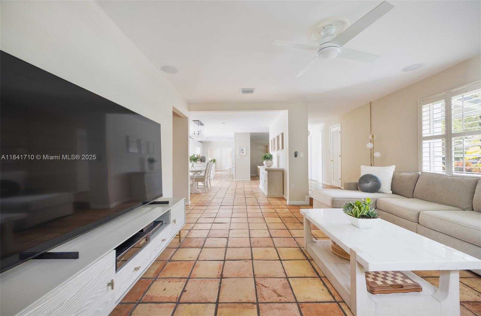 Small Image of 11651 SOUTH WEST 72ND PL, Pinecrest Number 7