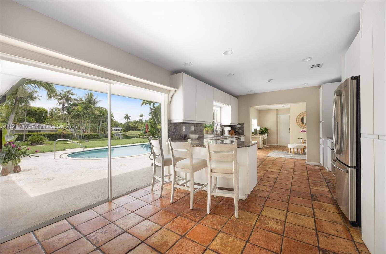 Small Image of 11651 SOUTH WEST 72ND PL, Pinecrest Number 8