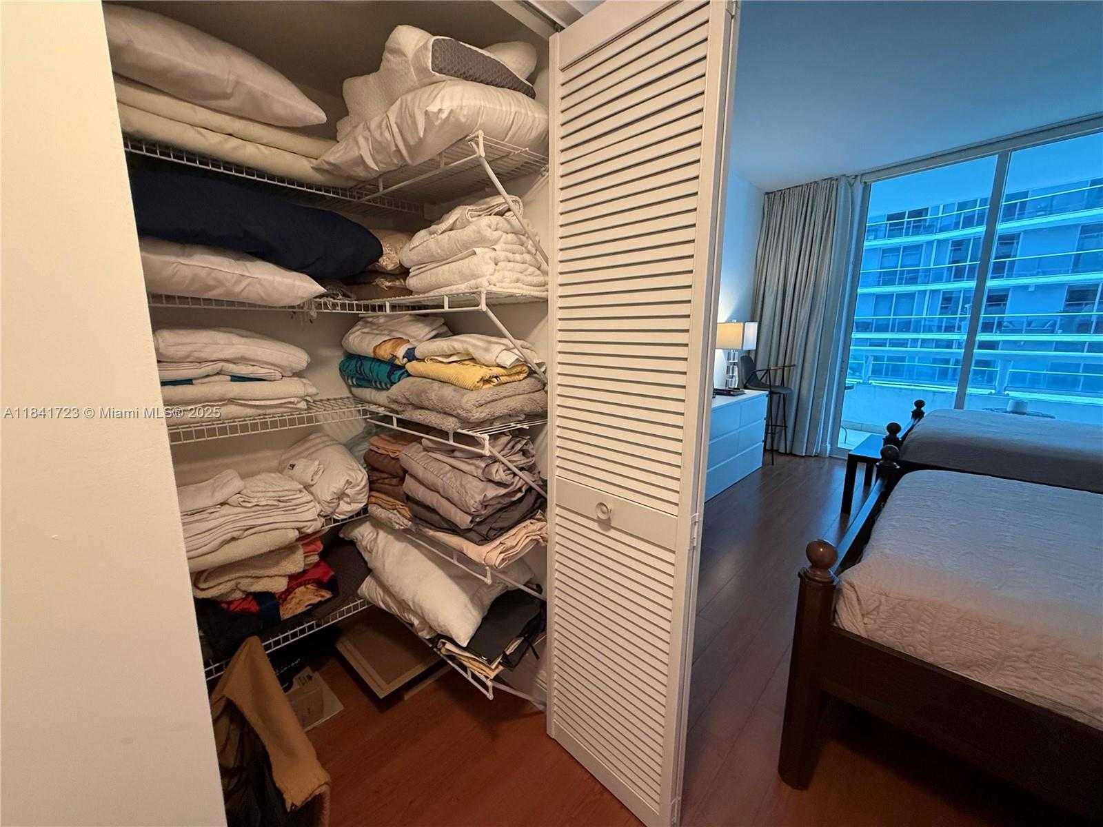 Imagen de Pequeño Objeto