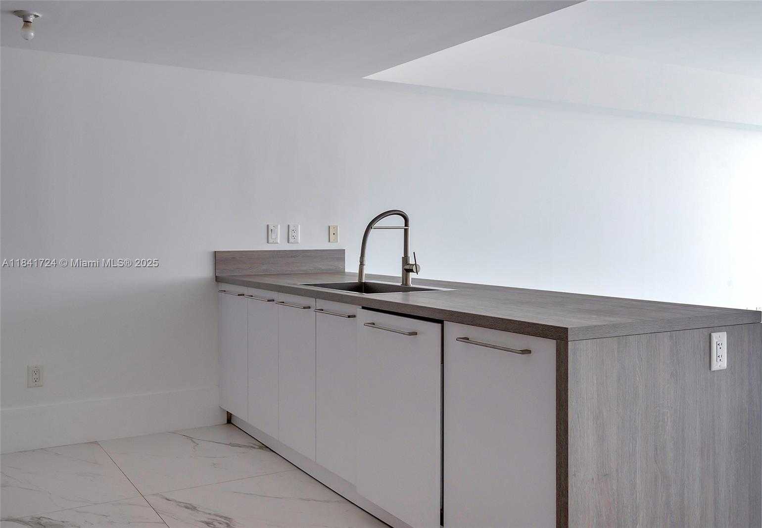 Small Image of 400 SUNNY ISLES BLVD #917, Sunny Isles Beach Number 11