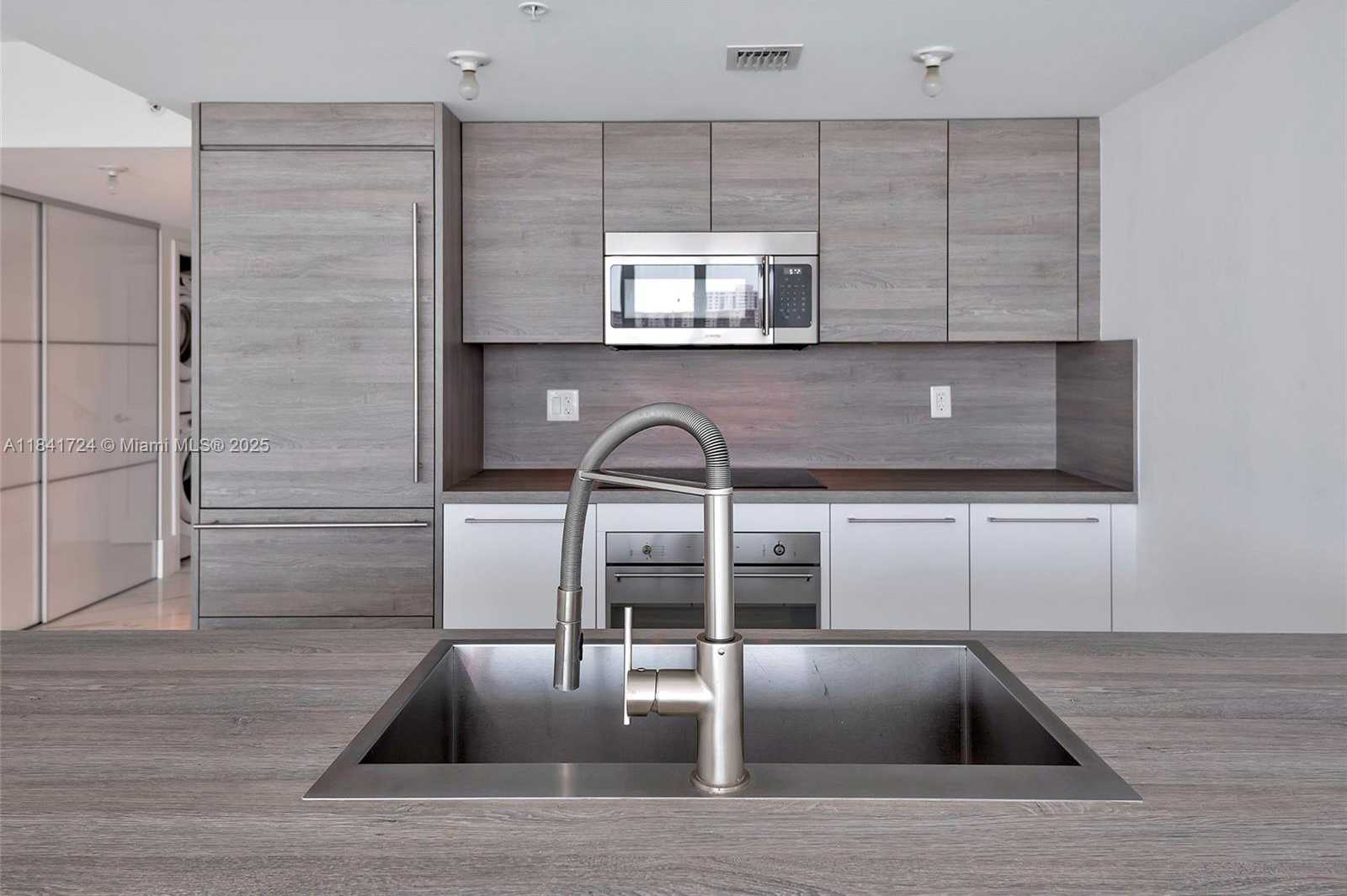 Small Image of 400 SUNNY ISLES BLVD #917, Sunny Isles Beach Number 18