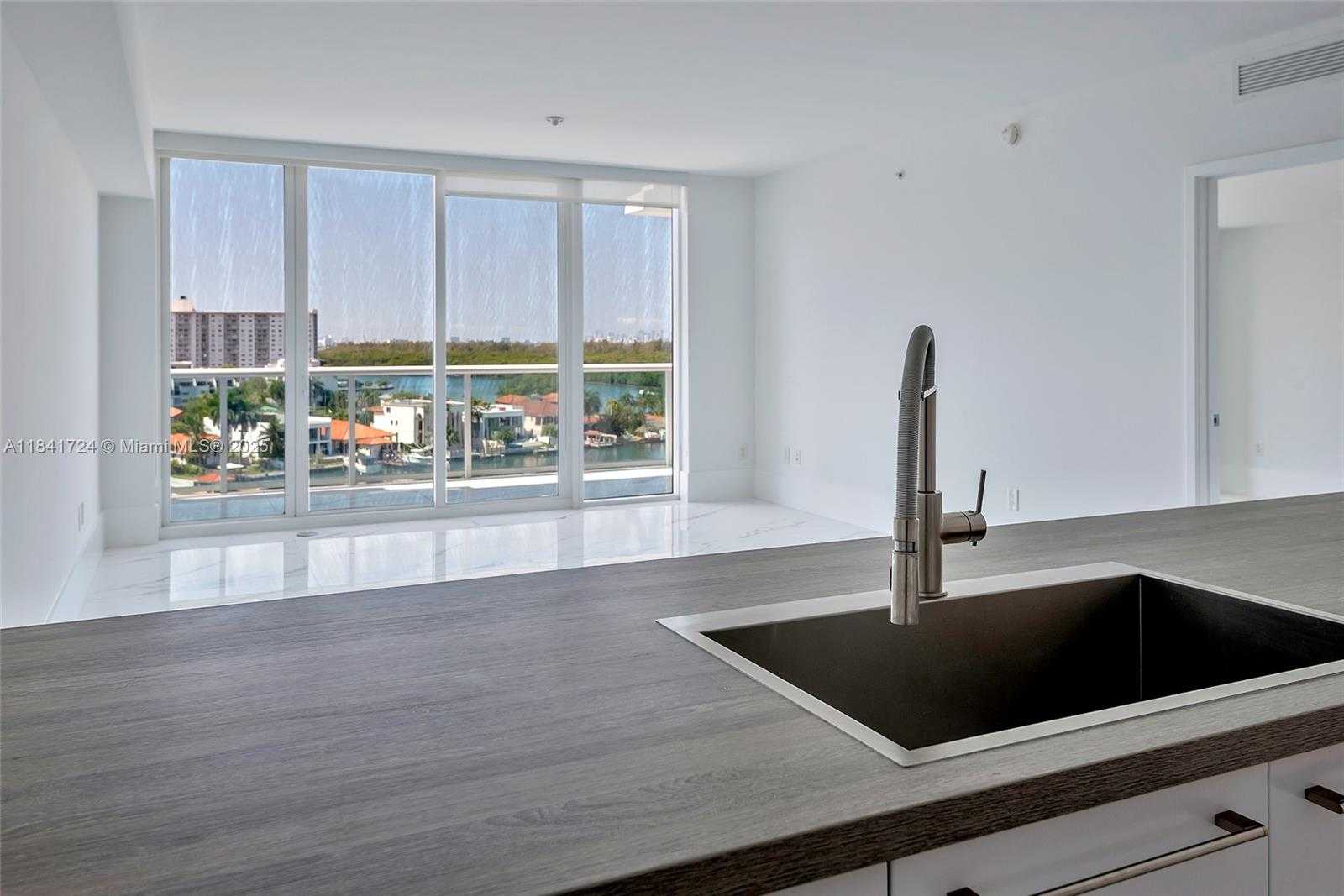 Small Image of 400 SUNNY ISLES BLVD #917, Sunny Isles Beach Number 22