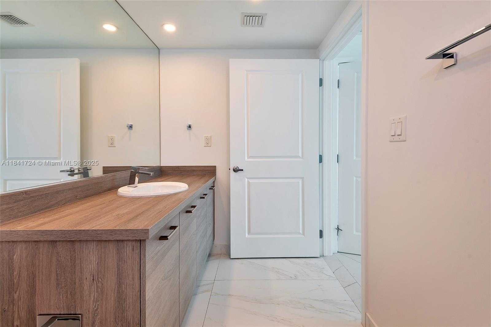 Small Image of 400 SUNNY ISLES BLVD #917, Sunny Isles Beach Number 50