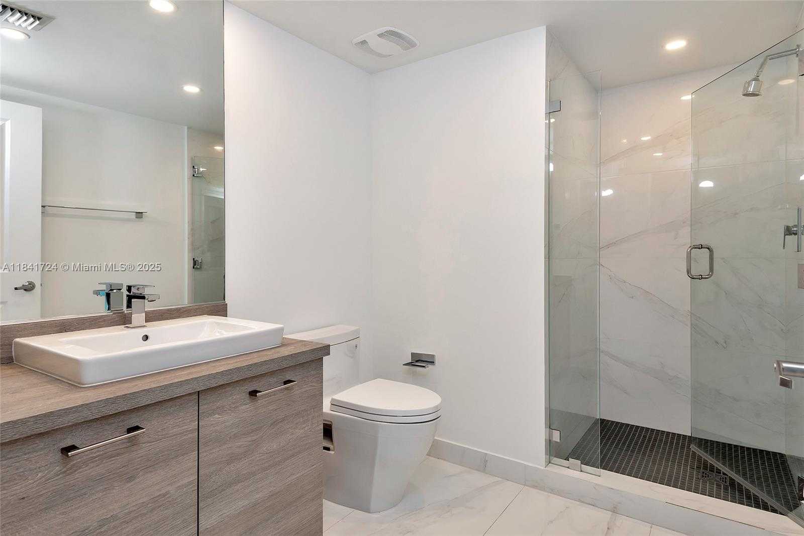 Small Image of 400 SUNNY ISLES BLVD #917, Sunny Isles Beach Number 9