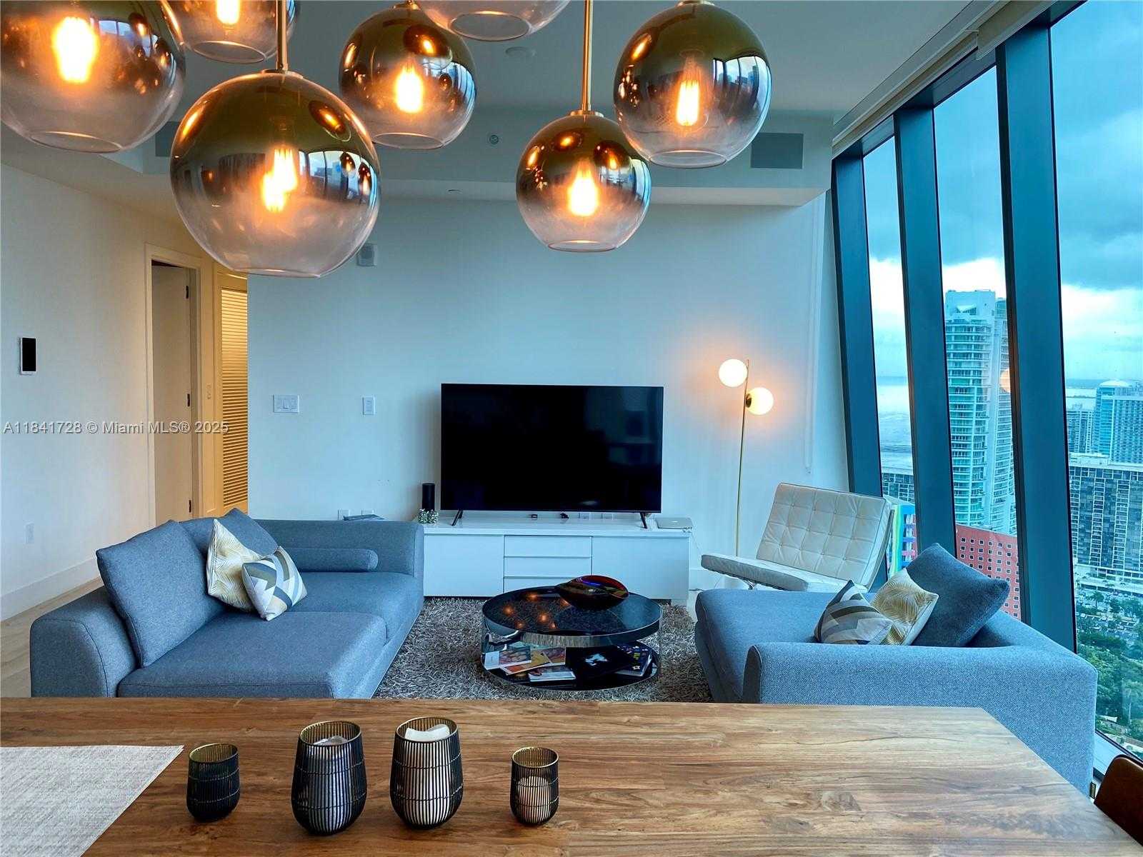 Small Image of 1451 BRICKELL AVE #4204, Miami Number 3