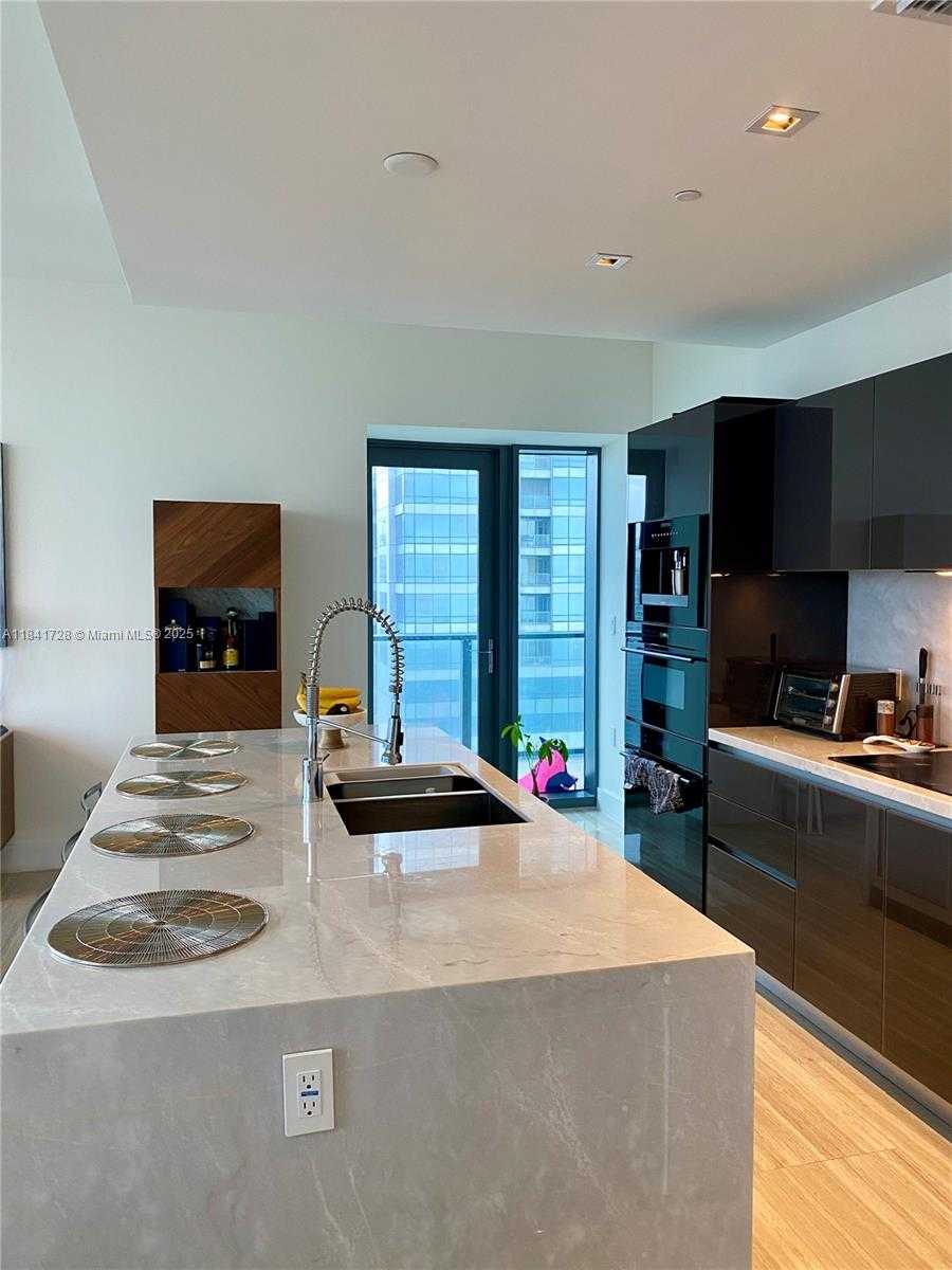 Small Image of 1451 BRICKELL AVE #4204, Miami Number 5