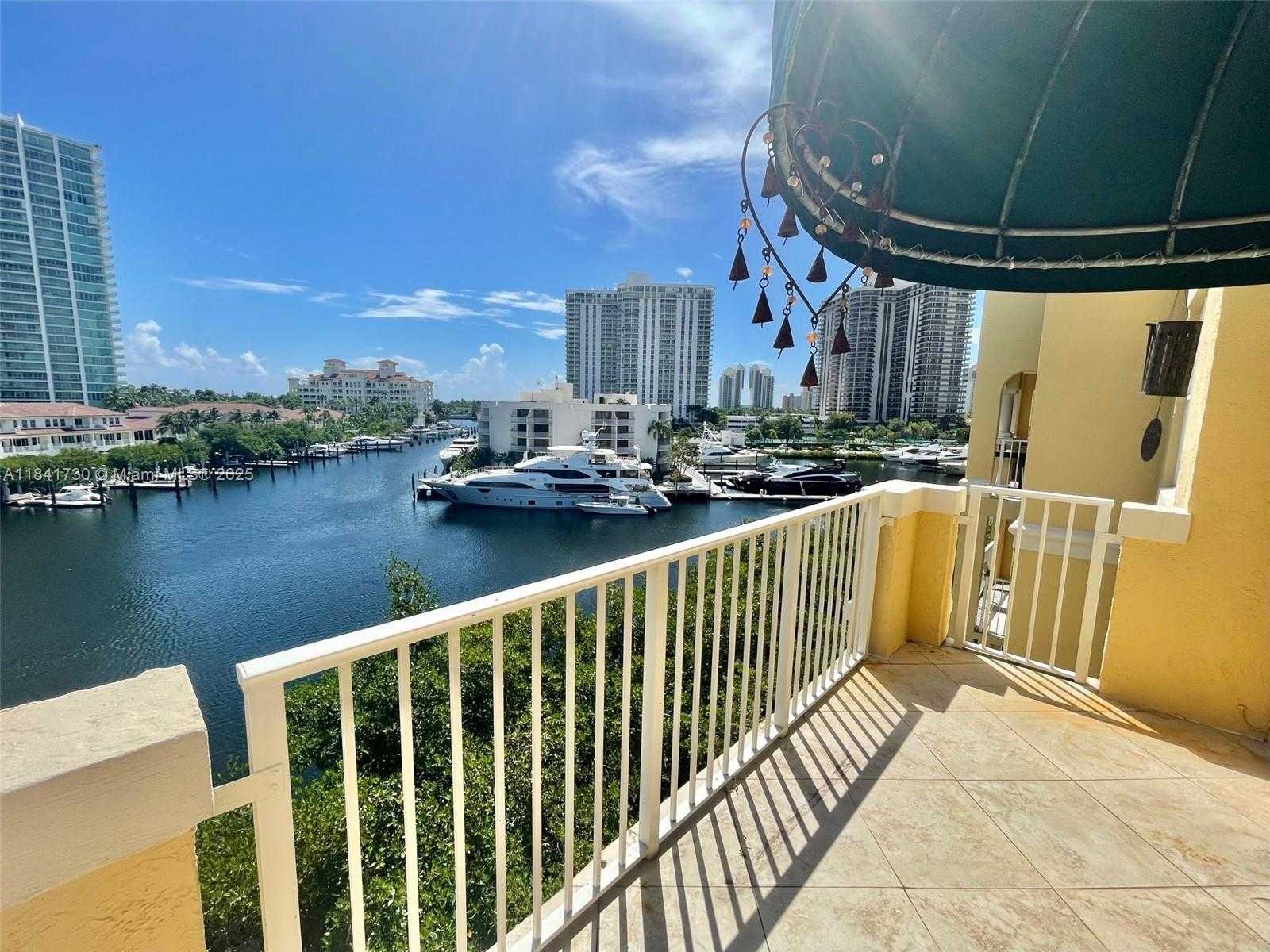 Small Image of 19999 EAST COUNTRY CLUB DR #1604, Aventura Number 2