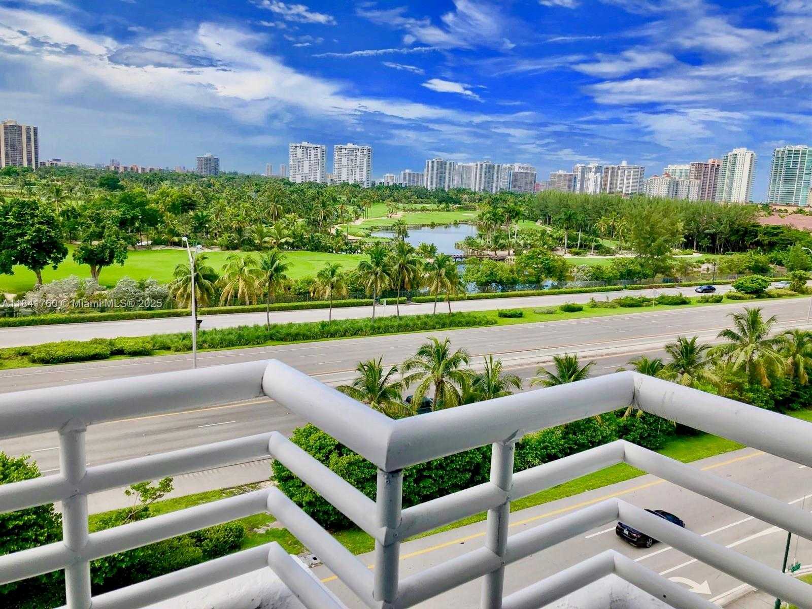 Small Image of 3300 NORTH EAST 192ND ST #807, Aventura Number 32