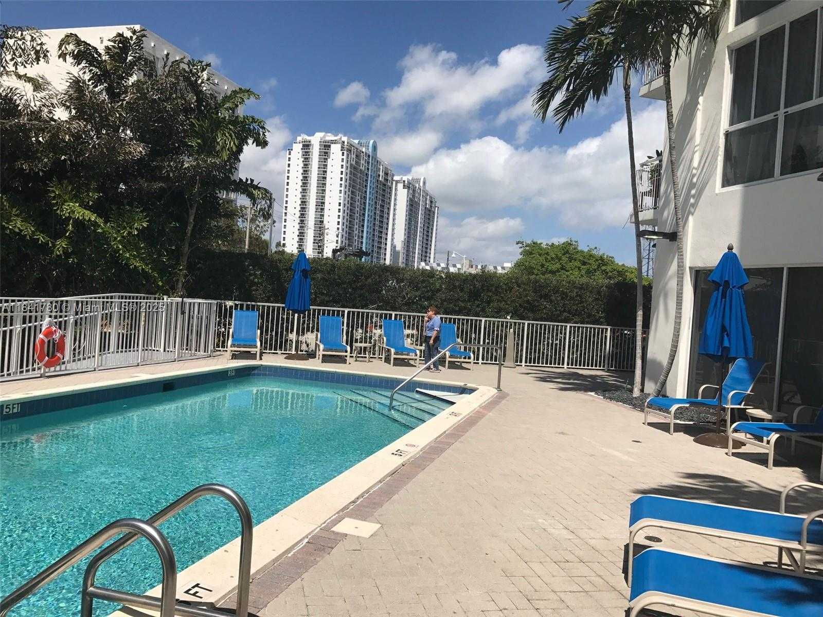 Small Image of 1688 WEST AVE #1005, Miami Beach Number 30