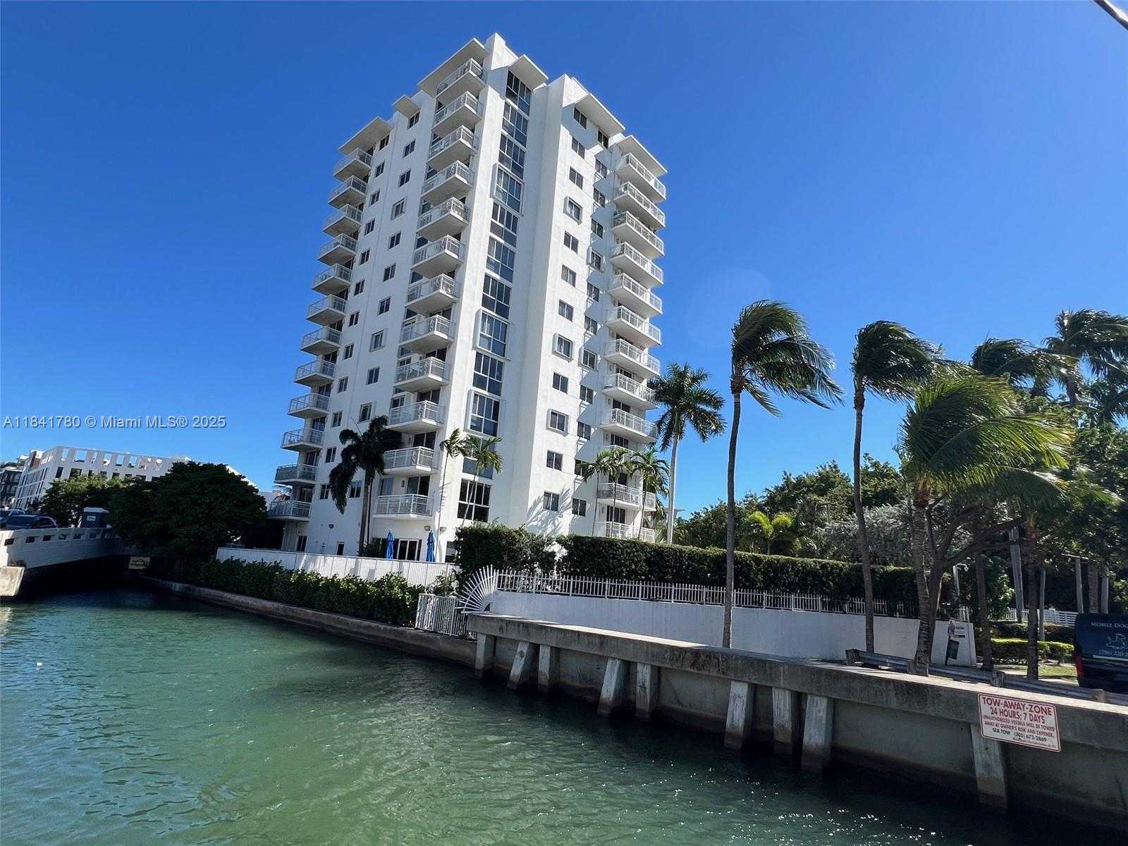 Small Image of 1688 WEST AVE #1005, Miami Beach Number 31