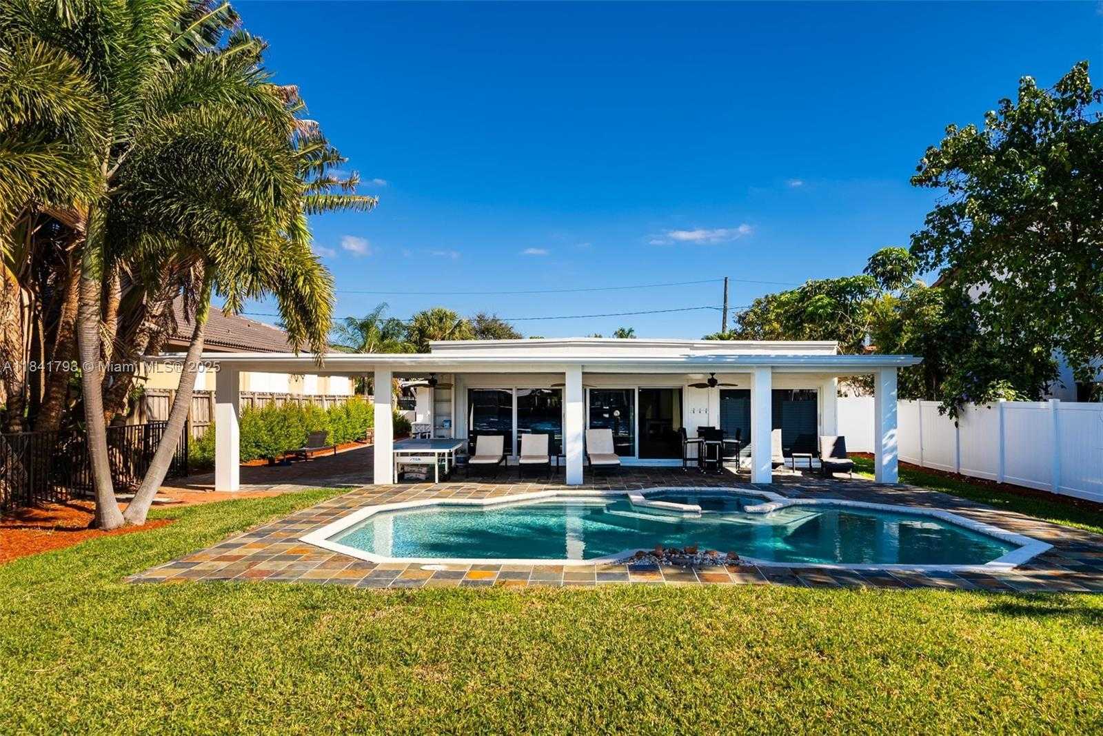 Small Image of 517 SOUTH RIVERSIDE DR #., Pompano Beach Number 15