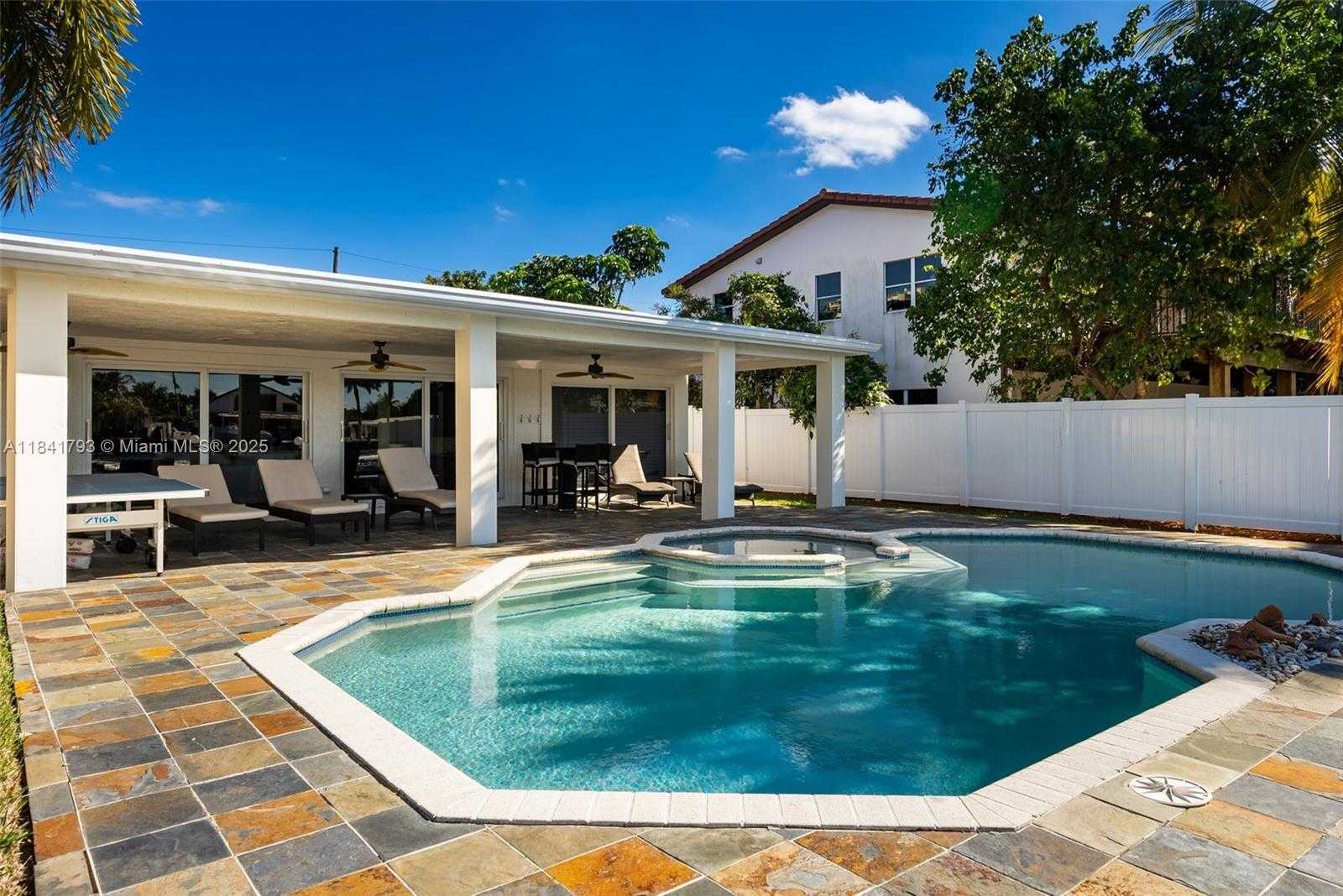 Small Image of 517 SOUTH RIVERSIDE DR #., Pompano Beach Number 16
