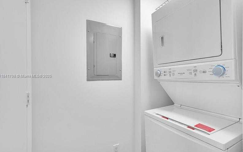 Small Image of 50 BISCAYNE BLVD #5406, Miami Number 10
