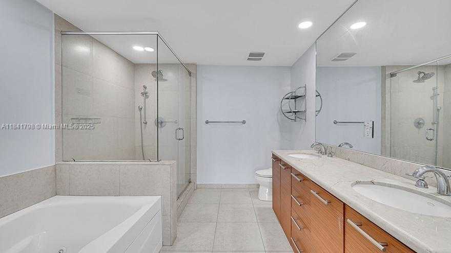Small Image of 50 BISCAYNE BLVD #5406, Miami Number 11