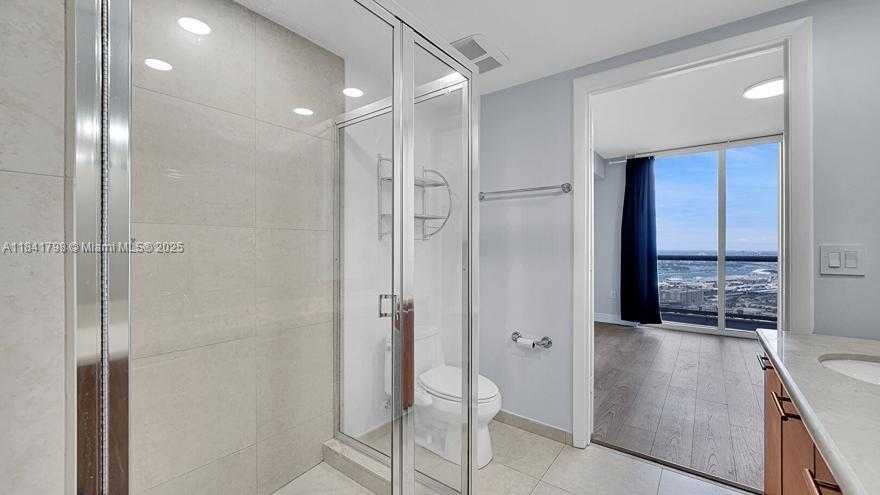 Small Image of 50 BISCAYNE BLVD #5406, Miami Number 13