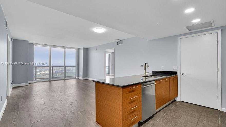 Small Image of 50 BISCAYNE BLVD #5406, Miami Number 5