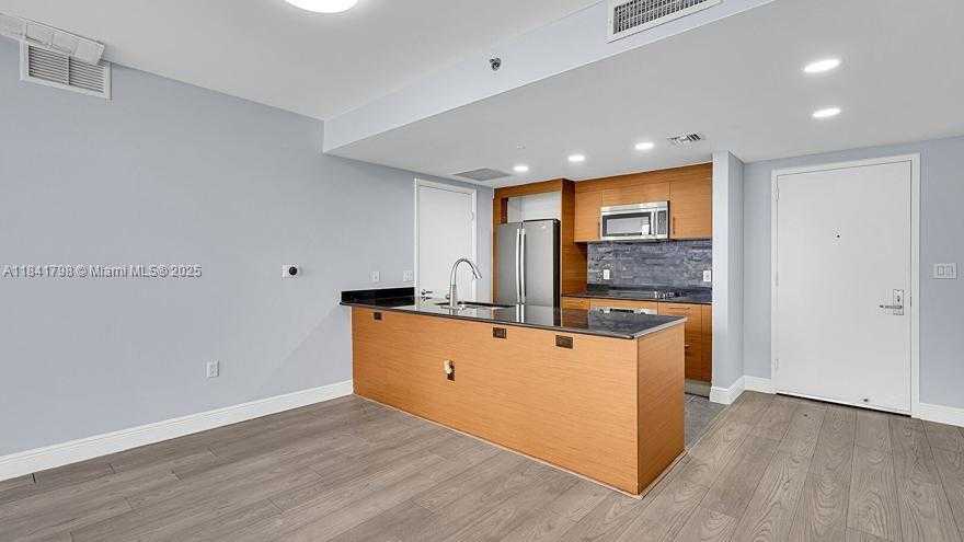 Small Image of 50 BISCAYNE BLVD #5406, Miami Number 8