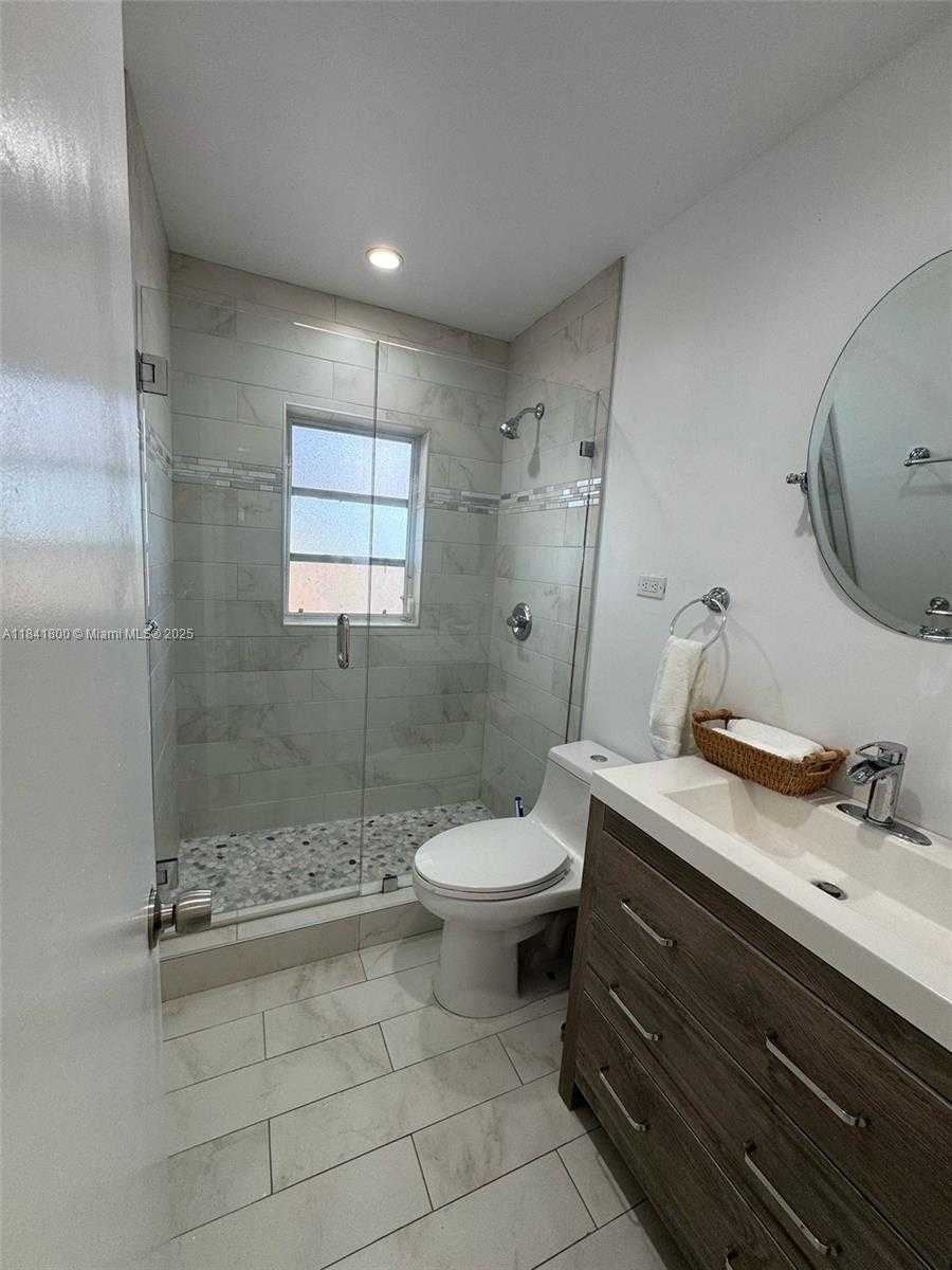 Small Image of 3901 SOUTH WEST 6TH ST #1, Miami Number 4