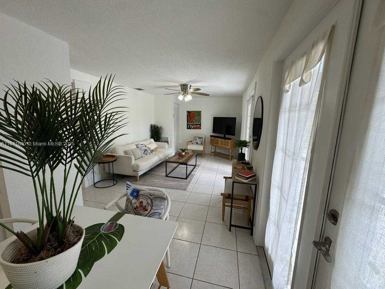 Small Image of 3901 SOUTH WEST 6TH ST #1, Miami Number 7