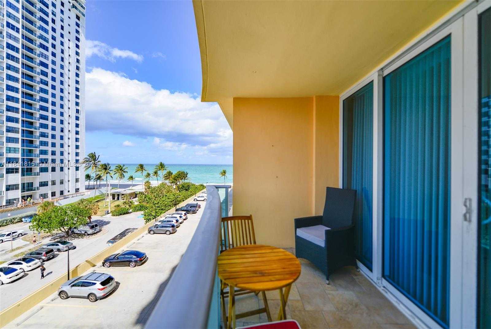 Small Image of 2501 SOUTH OCEAN DR #539, Hollywood Number 3