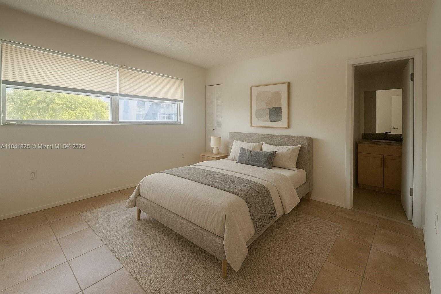 Small Image of 9375 FONTAINEBLEAU BLVD #L222, Miami Number 14