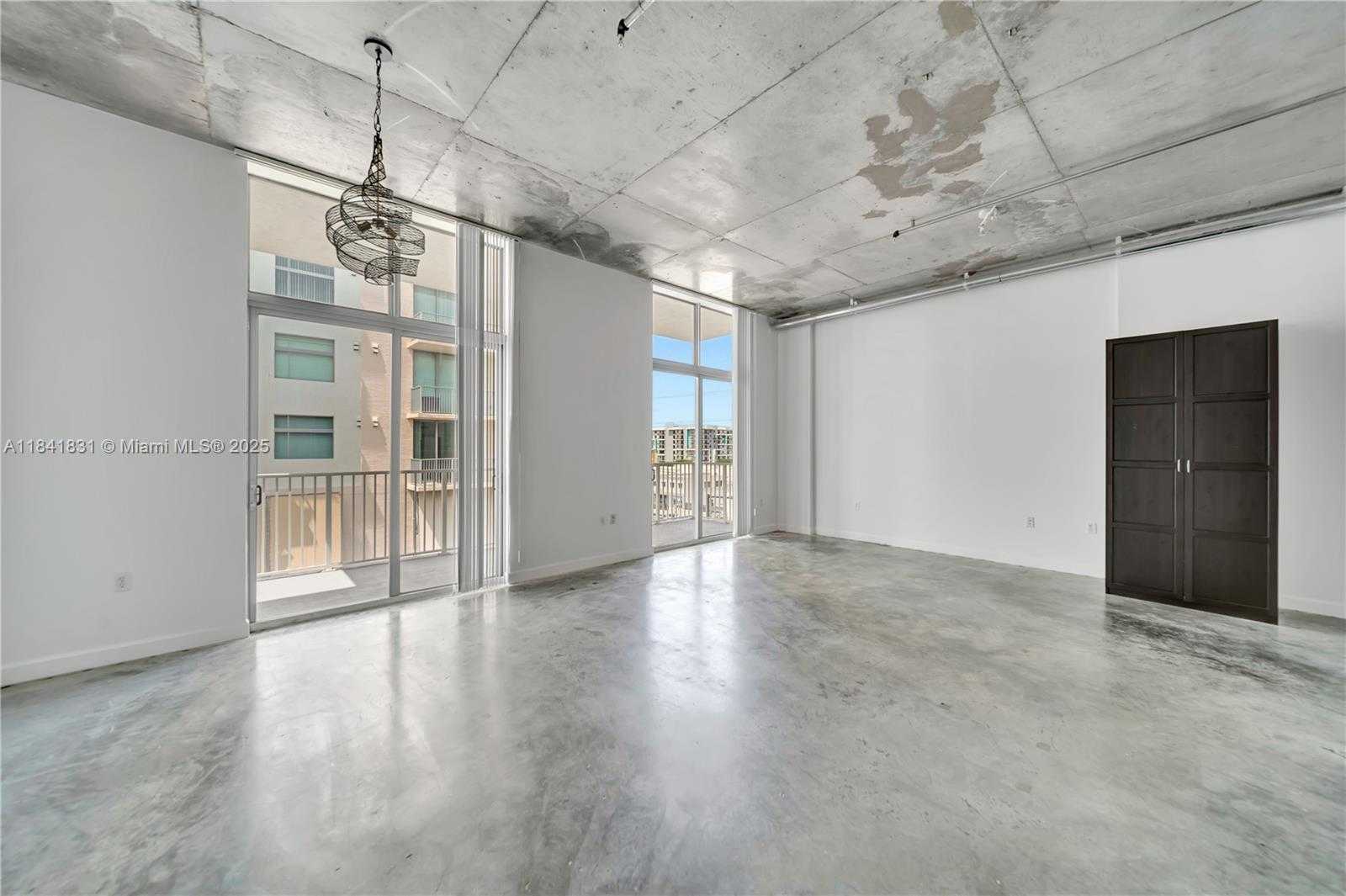 Small Image of 2100 VAN BUREN ST #517, Hollywood Number 10