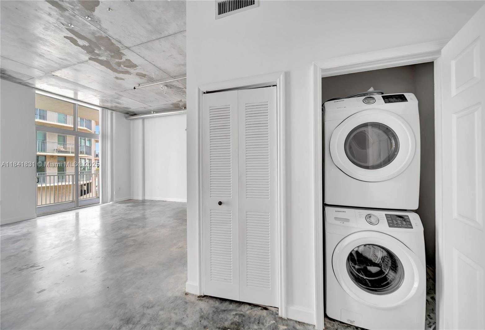 Small Image of 2100 VAN BUREN ST #517, Hollywood Number 2