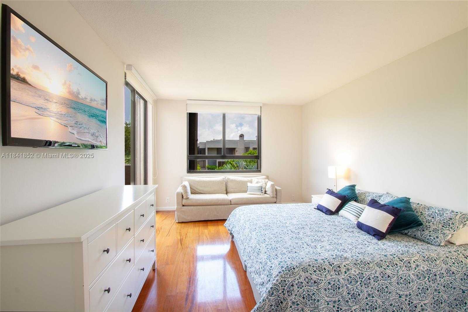 Small Image of 181 CRANDON BLVD #405, Key Biscayne Number 14