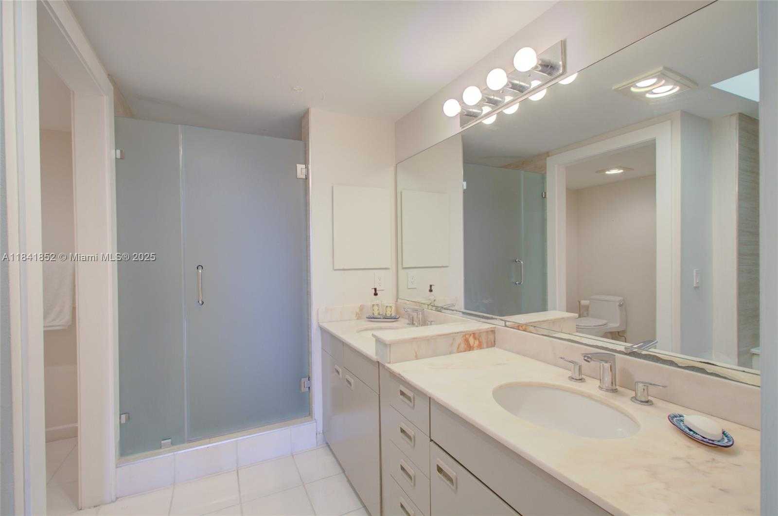 Small Image of 181 CRANDON BLVD #405, Key Biscayne Number 17