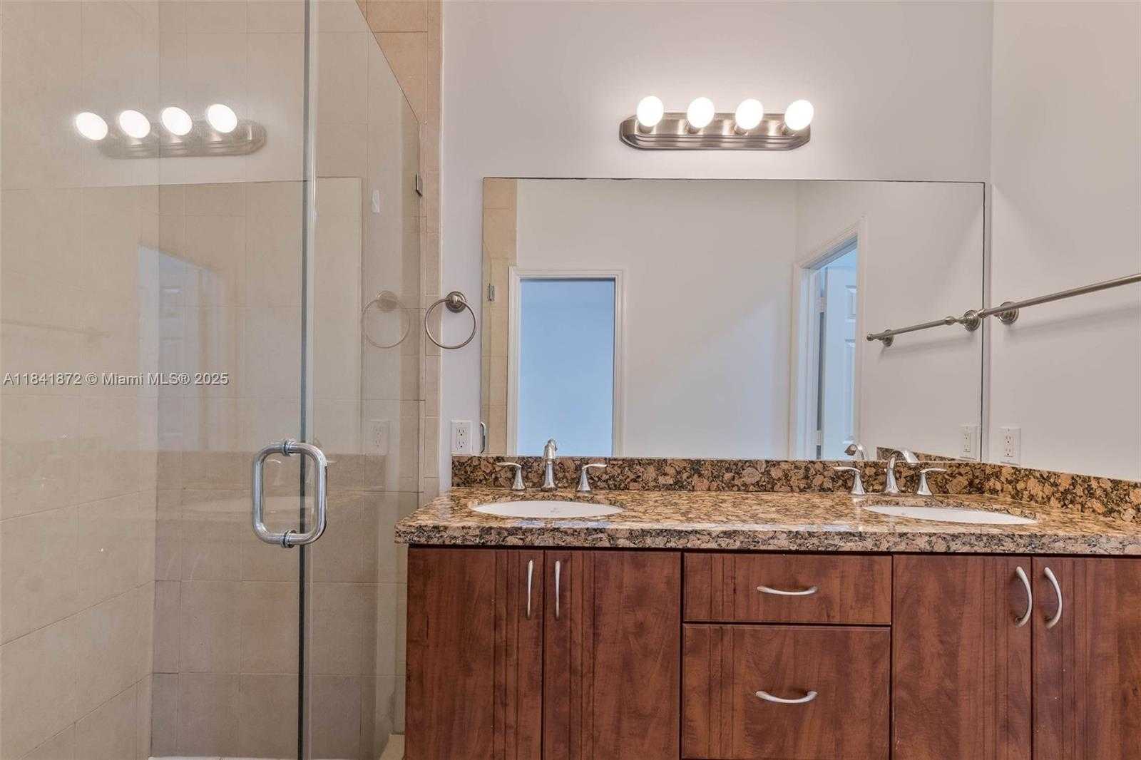 Small Image of 3133 HIBISCUS ST #3133, Miami Number 11