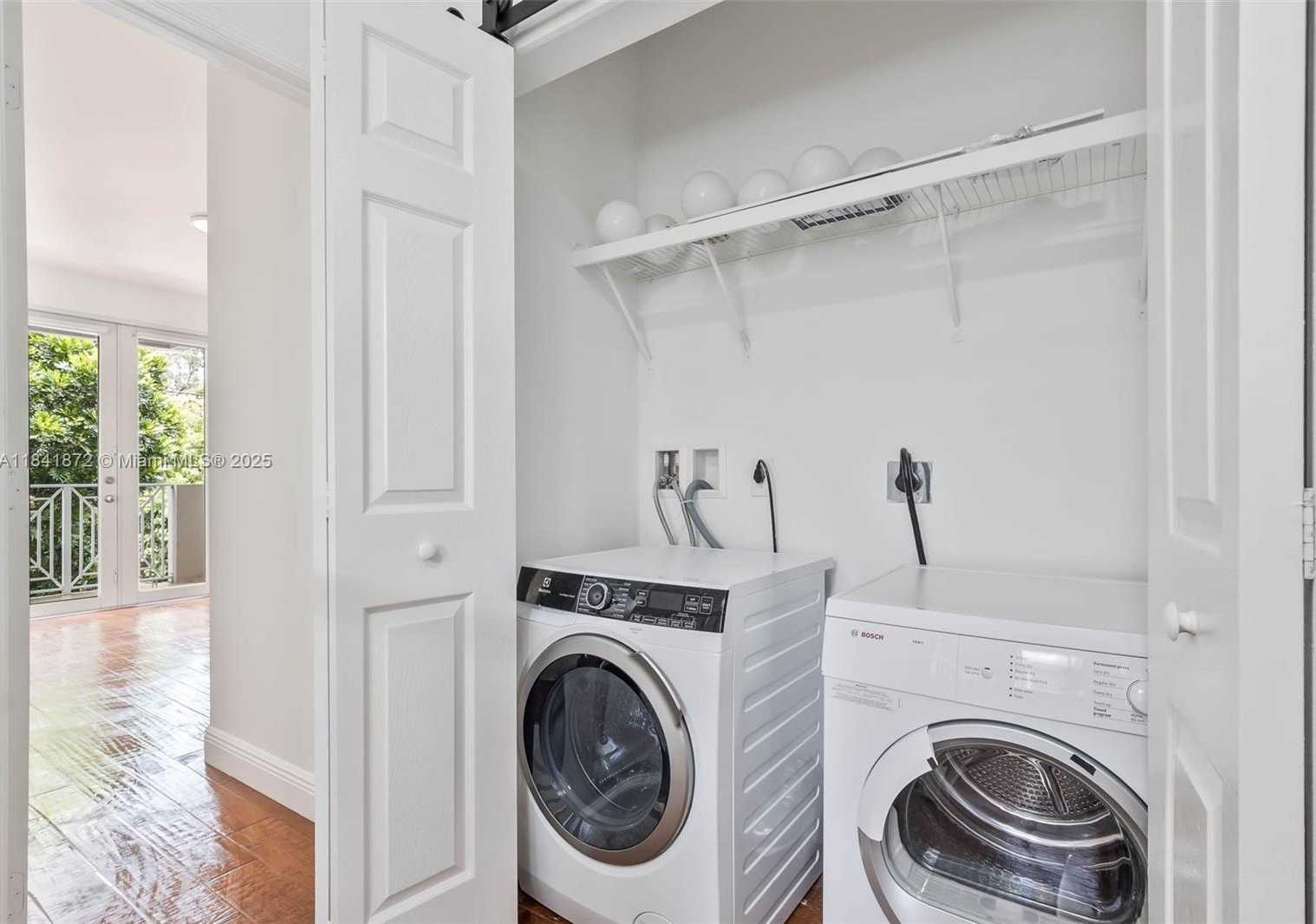 Small Image of 3133 HIBISCUS ST #3133, Miami Number 5