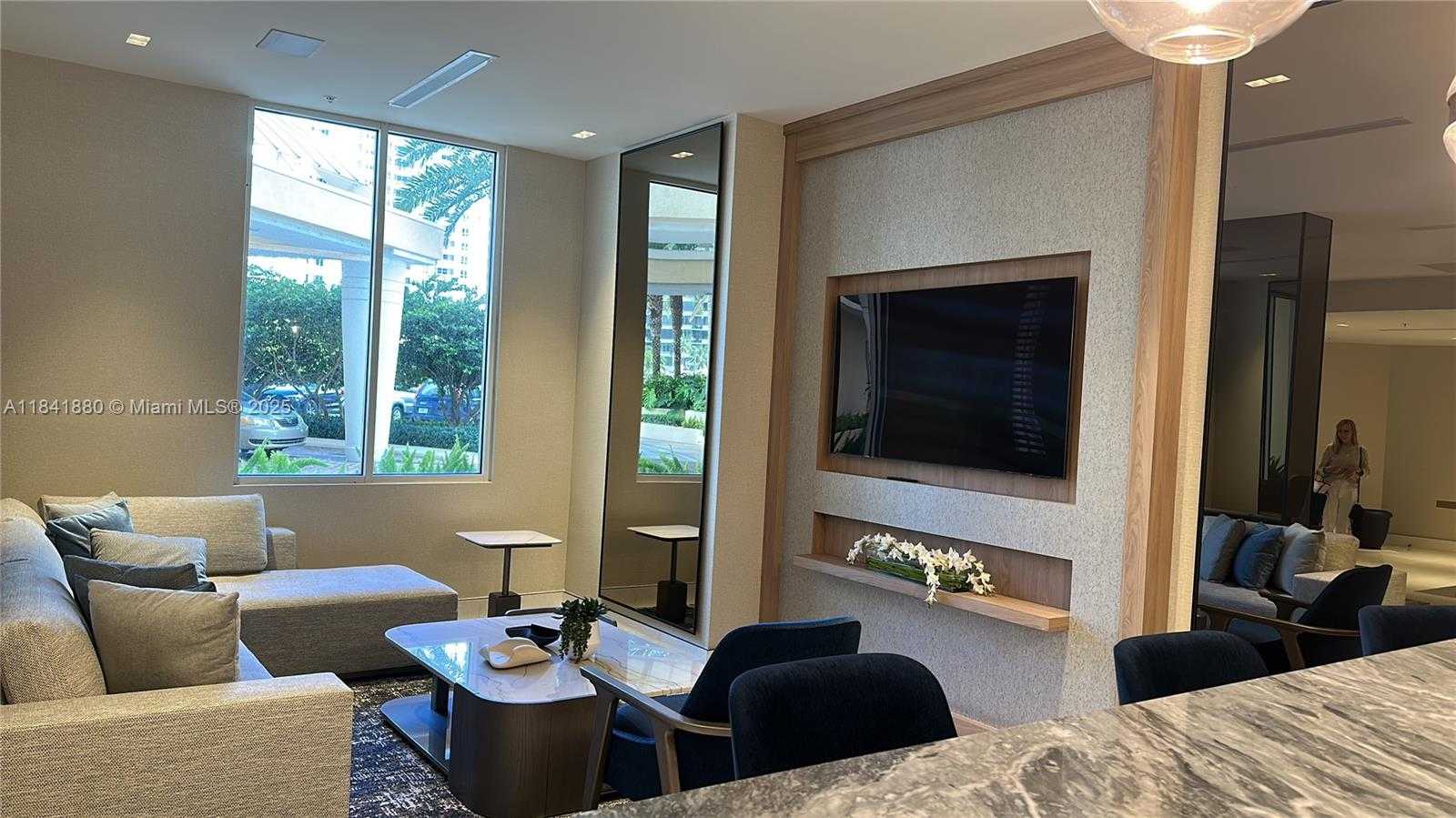 Small Image of 888 BRICKELL KEY DR #601, Miami Number 25