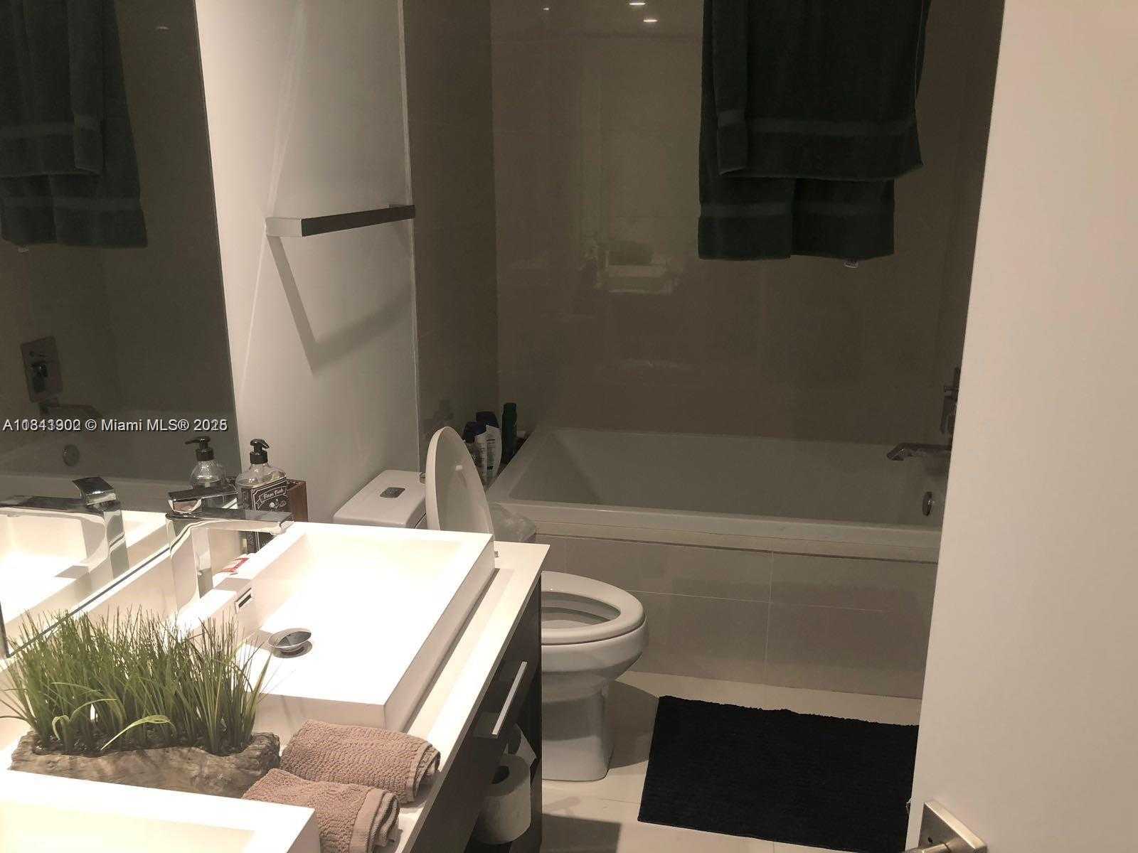 Small Image of 45 SOUTH WEST 9TH ST #2407, Miami Number 8