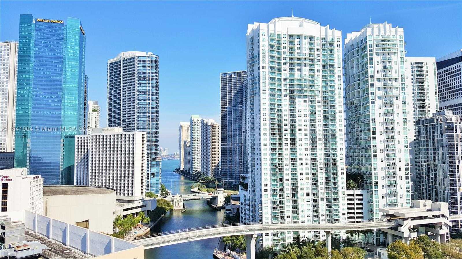 Small Image of 350 SOUTH MIAMI AVE #2002, Miami Number 16