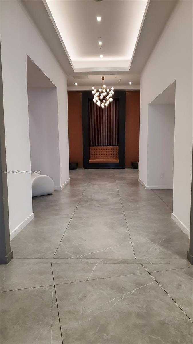 Small Image of 350 SOUTH MIAMI AVE #2002, Miami Number 40