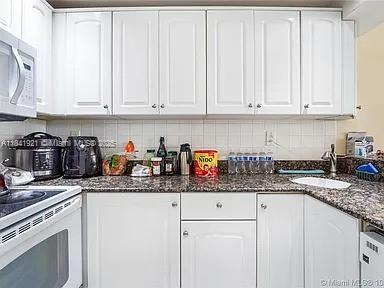 Small Image of 540 BRICKELL KEY DR #603, Miami Number 6