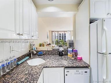 Small Image of 540 BRICKELL KEY DR #603, Miami Number 7