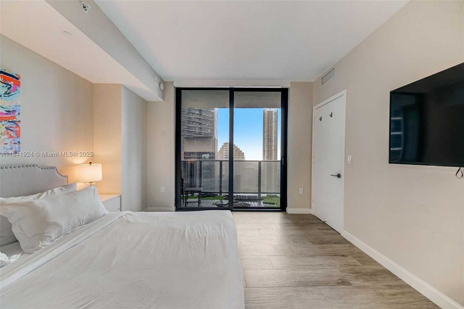Small Image of 45 SOUTH WEST 9TH ST #2803, Miami Number 13