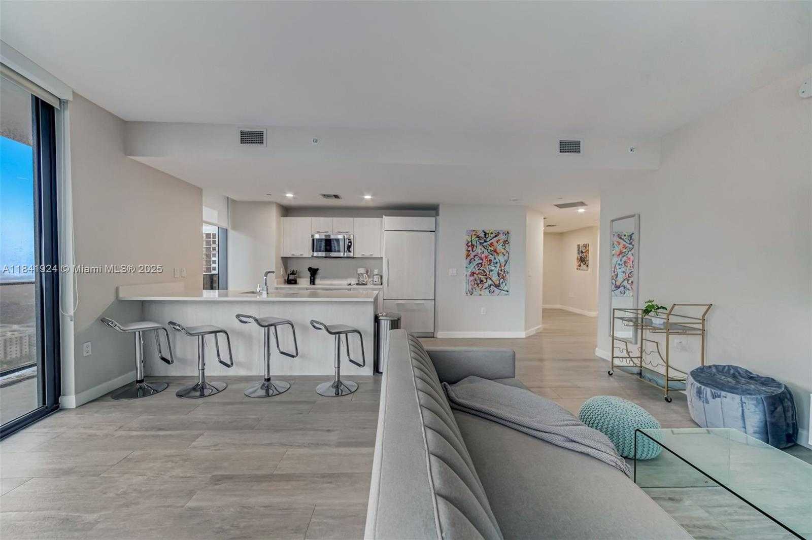 Small Image of 45 SOUTH WEST 9TH ST #2803, Miami Number 7
