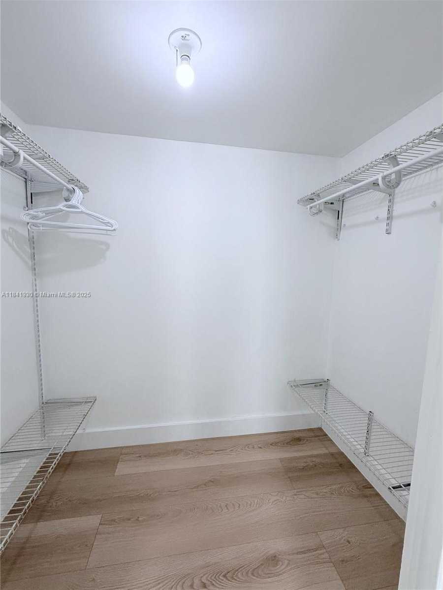 Small Image of 1331 LINCOLN RD #502, Miami Beach Number 22