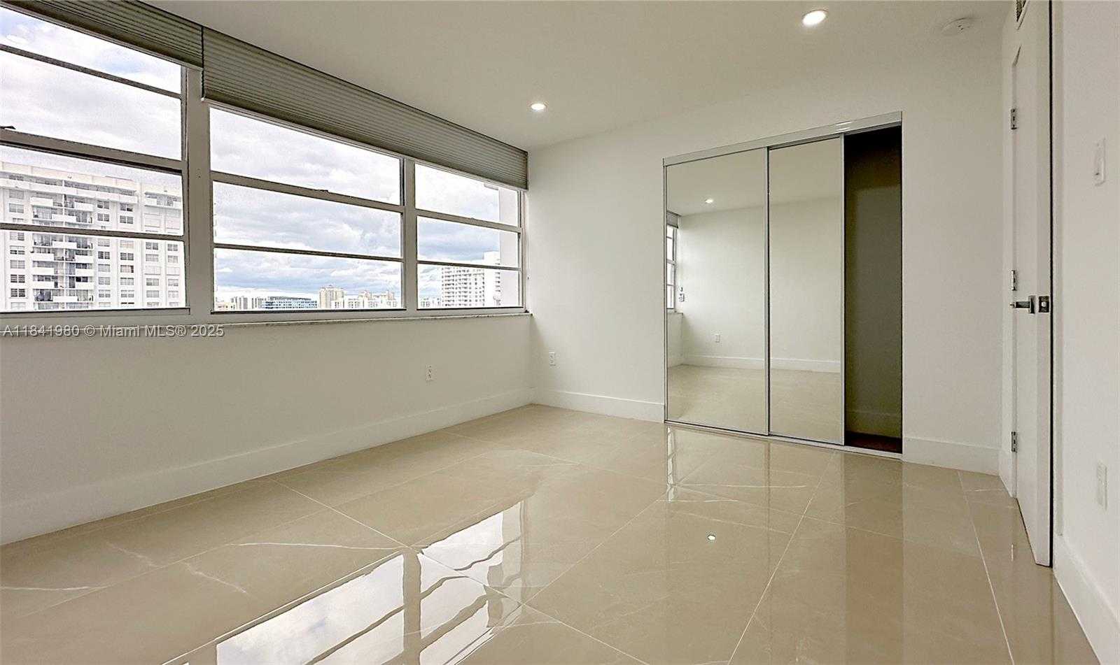 Small Image of 18071 BISCAYNE BLVD #1202, Aventura Number 17