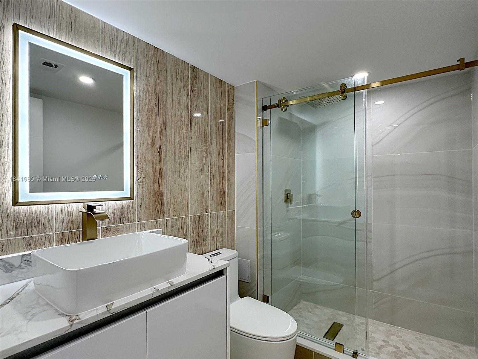 Small Image of 18071 BISCAYNE BLVD #1202, Aventura Number 36