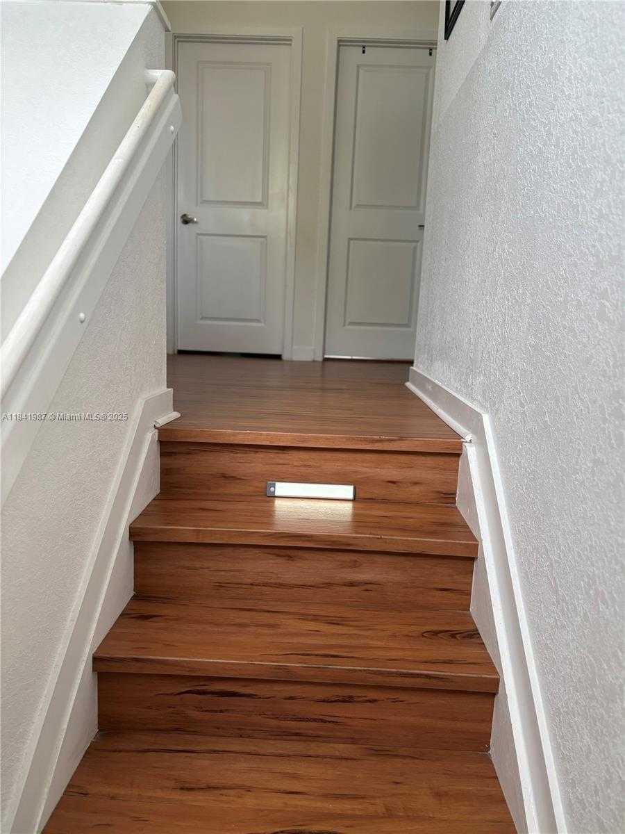 Small Image of 24381 SOUTH WEST 117 PATH, Miami Number 10